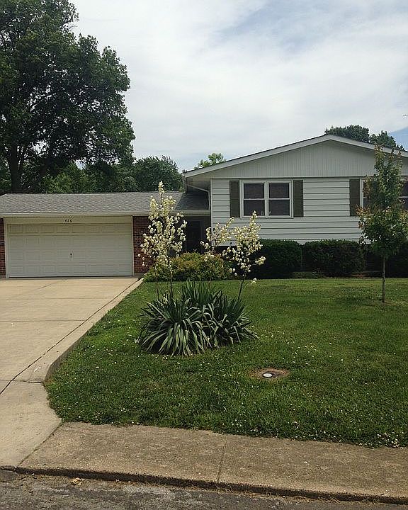 1st image of 470 Walnut Dr