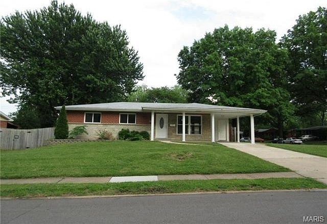 1st image of 200 Paul Ave
