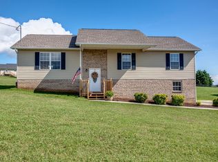 157 Ridgefield Dr, Dandridge, TN 37725