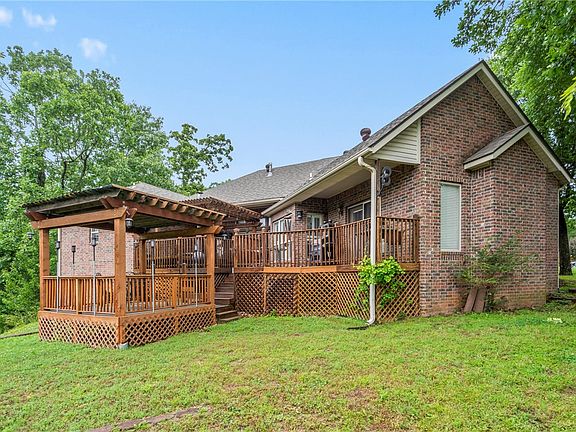 3rd image of 2908 Cortney Cir