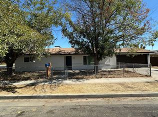 1206 Fernot Way, Hanford, CA