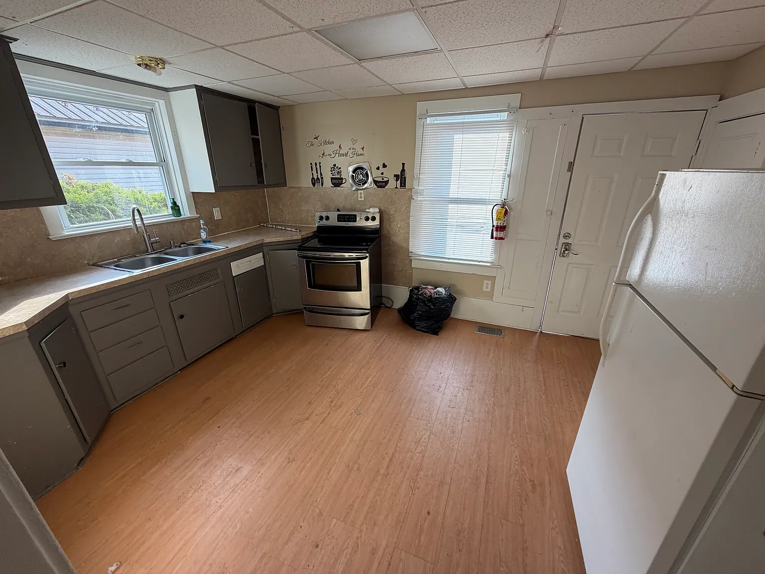 4 bed, 1300 sqft, $1,250 — Photo 3