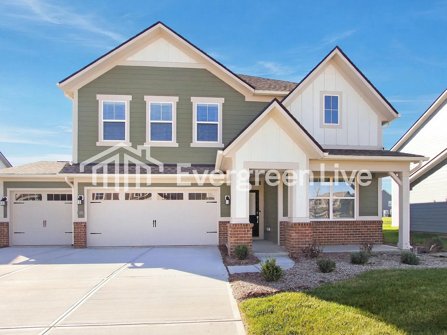 5 bed, 3.0 bath, 2736 sqft, $2,230 — Photo 1