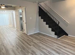 118 N 18th St APT 4, Chesterton, IN 46304