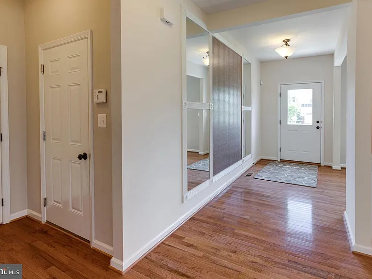 12760 Manor Hall Ct — Photo 25