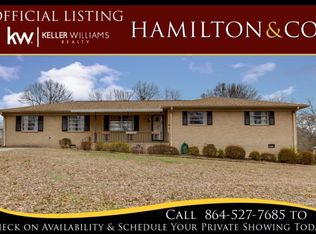 16 Northway Dr, Taylors, SC 29687