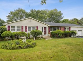 5 Toby Dr, Succasunna, NJ 07876