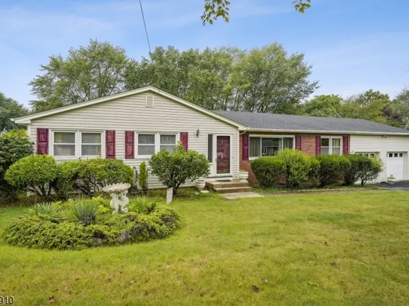 5 Toby Drive, Roxbury Twp., NJ 07876