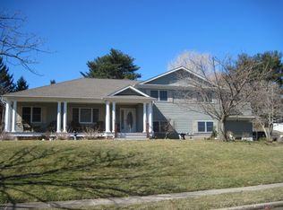 28 Ravine Rd, Red Bank, NJ 07701