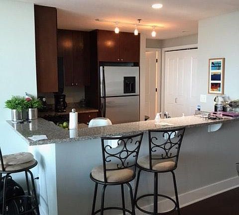 Breakfast bar