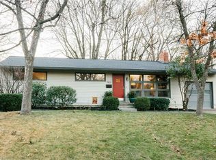 7912 Maple St, Prairie Village, KS 66208