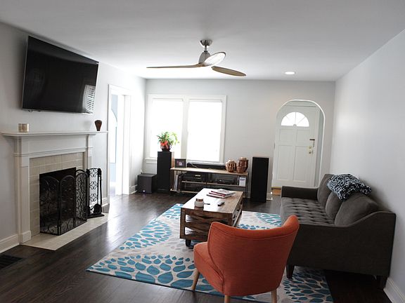4th image of 1807 Douglass Blvd