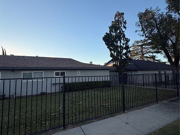 2nd image of 1007 Lombard Dr