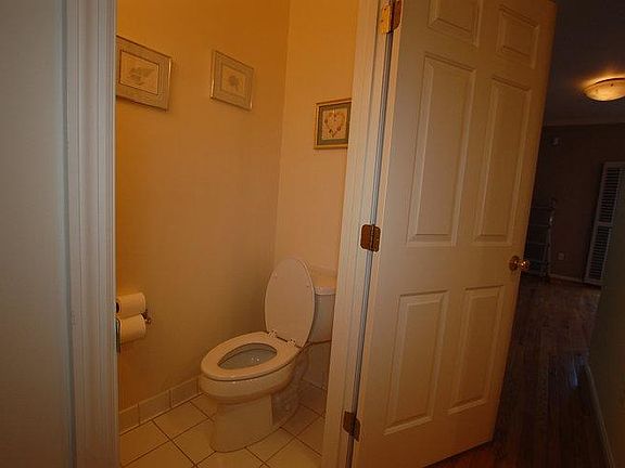 3rd image of 3450 Golden Ave Unit 6