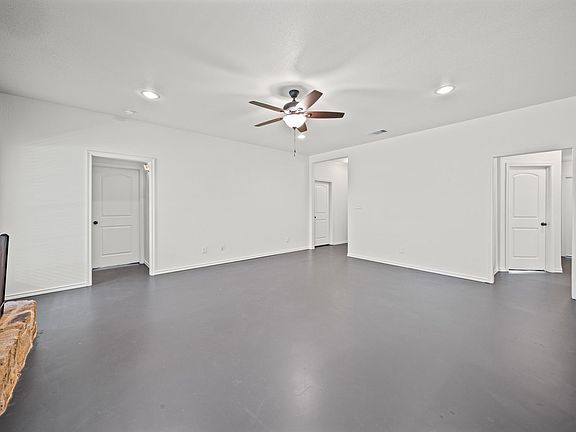 5th image of 229 Firefly Dr