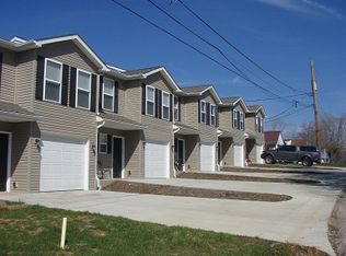 219 Pine St, Hurricane, WV 25526