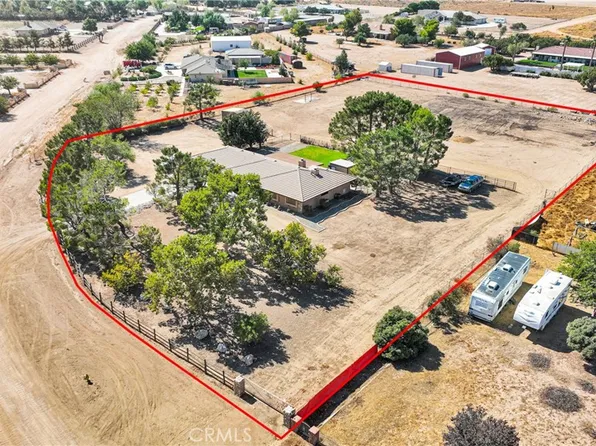 7144 Yosemite Ave, Oak Hills, CA 92344