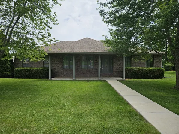 2403 Fruit Station Drive, Mountain Grove, MO 65711