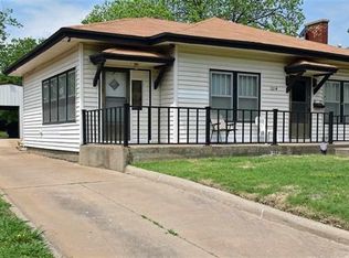 1214 S 6th St, Ponca City, OK 74601