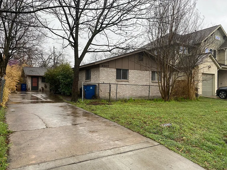 5207 Woodrow Ave #A — Photo 1