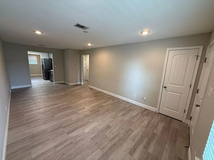 3238 Redwood Ln — Photo 4