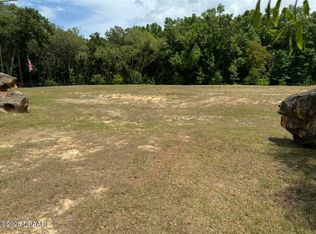 20 Secretariat Ln, Flagler Beach, FL 32136