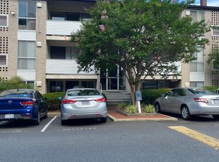 5606 Bloomfield Dr APT 101, Alexandria, VA 22312