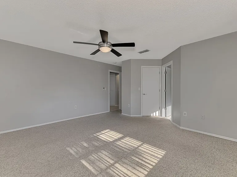 3026 Grafton St — Photo 23