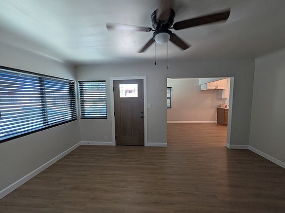 3rd image of 480 W Alondra Blvd