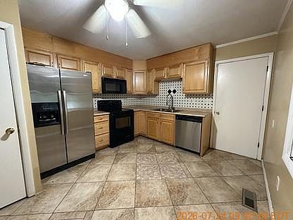4th image of 319 Cardinal Rd