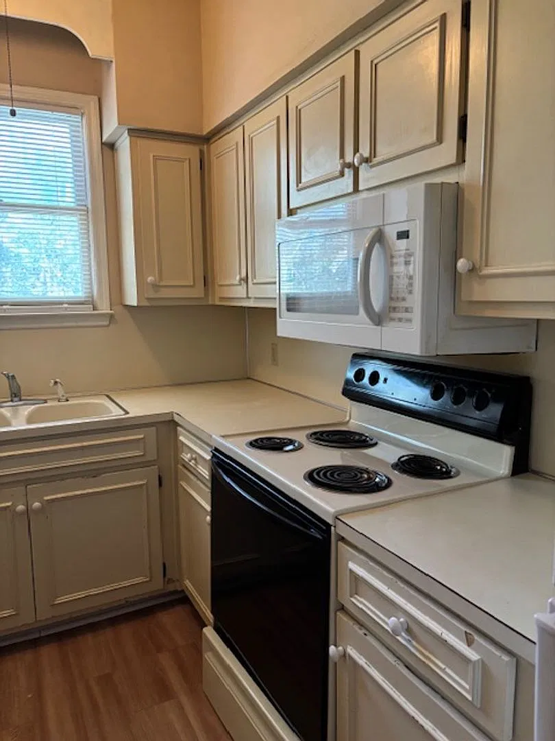 Beautiful; Wynnton Condo — Photo 3