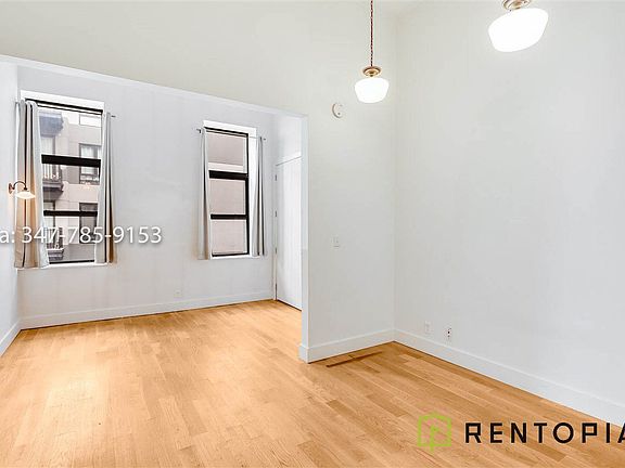 3rd image of 949 Willoughby Ave #347