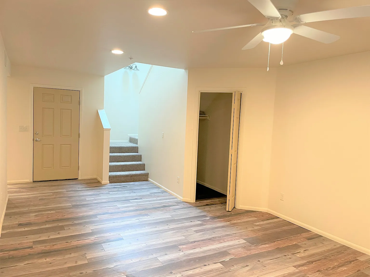 Move In Special!! Great Central Location! Call Today! — Photo 2