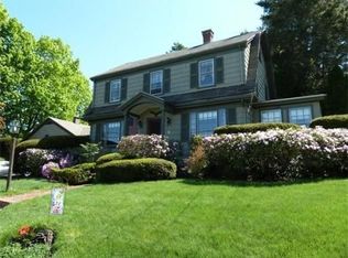 4 Winter St, Southborough, MA 01772