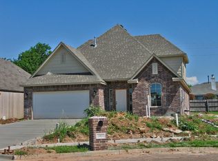 1901 Castle Rock, Edmond, OK 73003