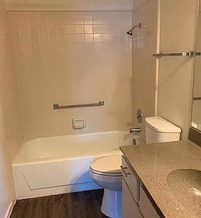4th image of 5925 E University Dr APT 121