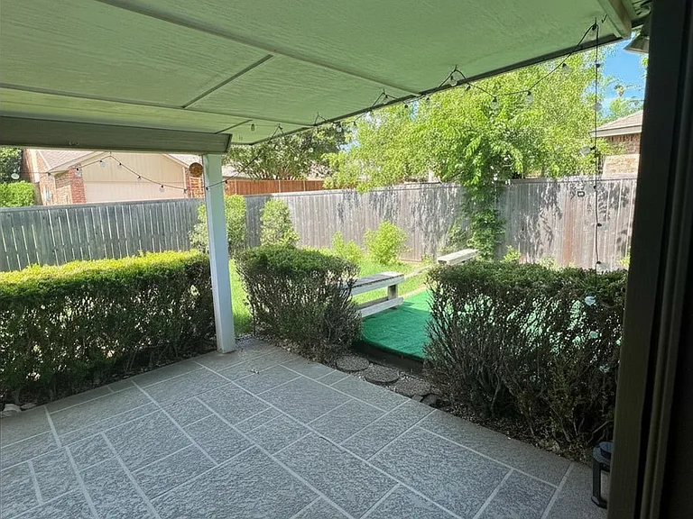 1109 Baxter Dr — Photo 10
