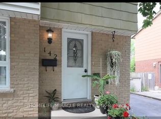 142 Hillmer Rd, Cambridge, ON N1R 6N8
