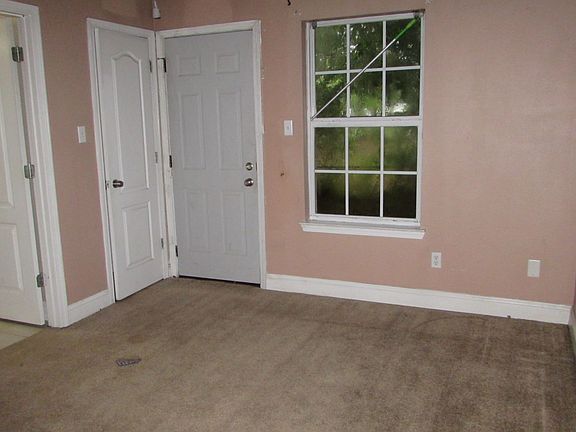 5th image of 2823 6th Ave Unit A