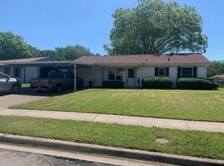 940 Rancho Dr, Mesquite, TX 75149