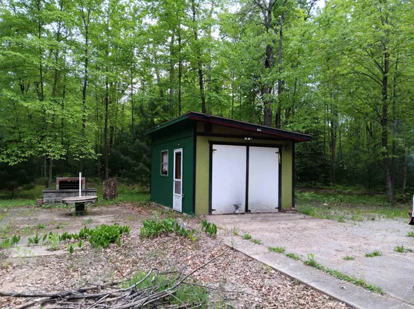 1540 W 8th St, Prescott, MI 48756