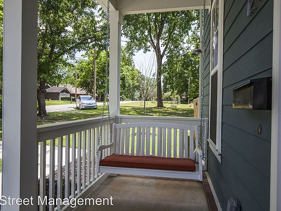 5th image of 1241 NE Monroe St