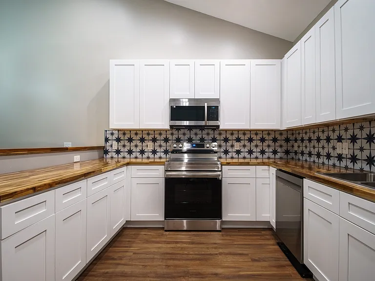 210 Parrotte Ct — Photo 48