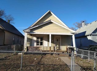 4028 Binney St, Omaha, NE 68111