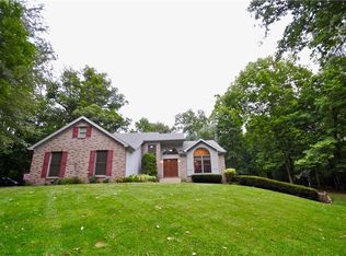 6015 Willis Rd, Greenville, OH 45331