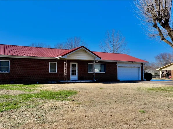 1409 S Mally Wagnon Rd, Fayetteville, AR 72701