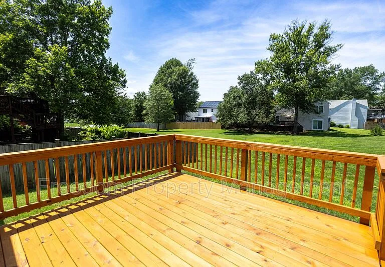10116 Wimbledon Ct — Photo 22
