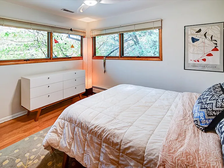 4746 Lafayette Dr — Photo 47