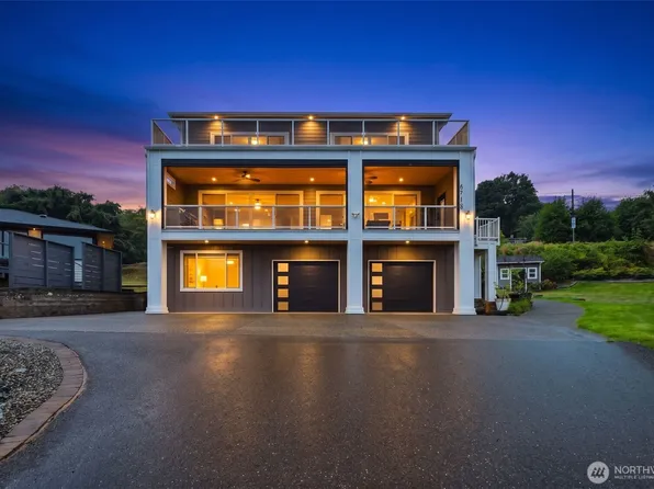 6718 Water Street NE, Tacoma, WA 98422