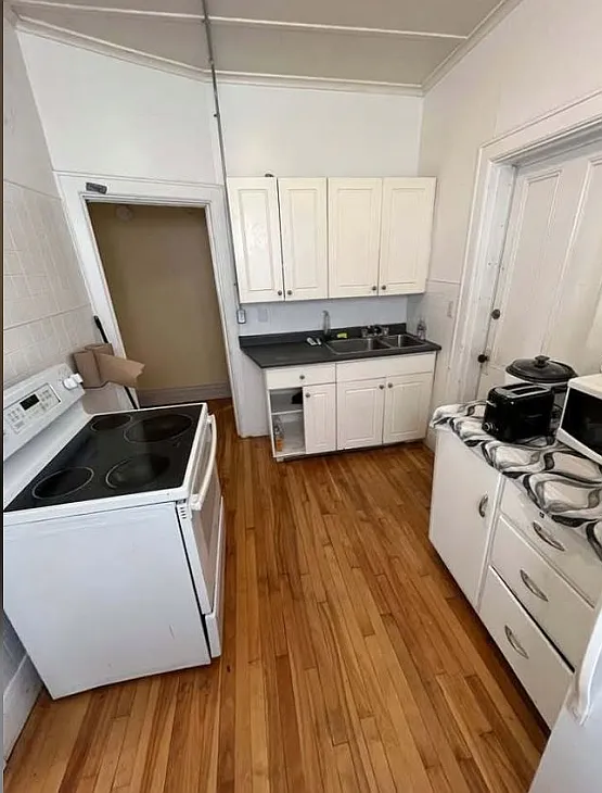 1 bed, $575 — Photo 1